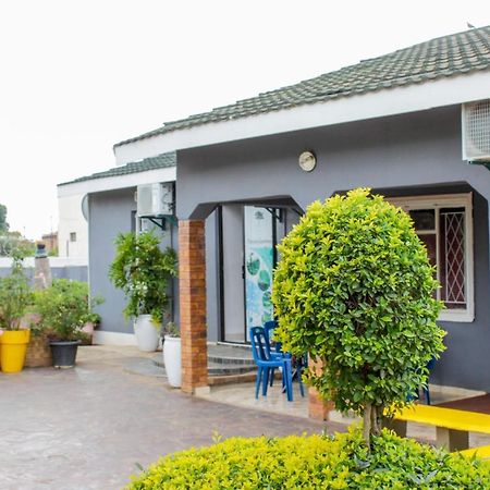Motseleng Guest House Palapye Exterior foto